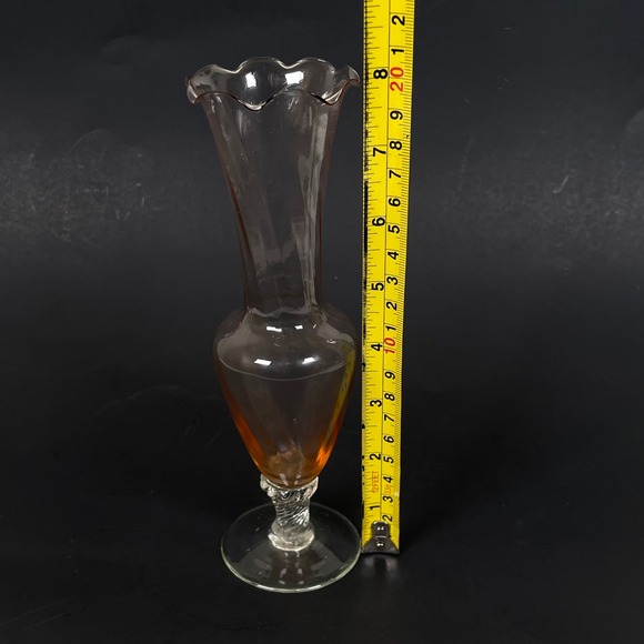 Vintage Pink Depression Glass Bud Vase Twisted Stem‎ Ruffled Trumpet Rim Small - Picture 7 of 8